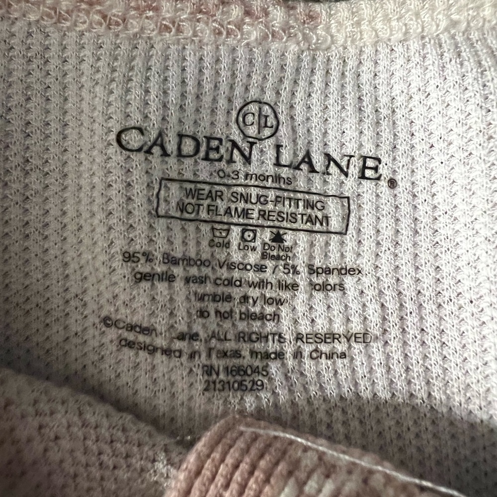 Caden Lane Ruffle Bottom, zip front Footie - Picture 3 of 3